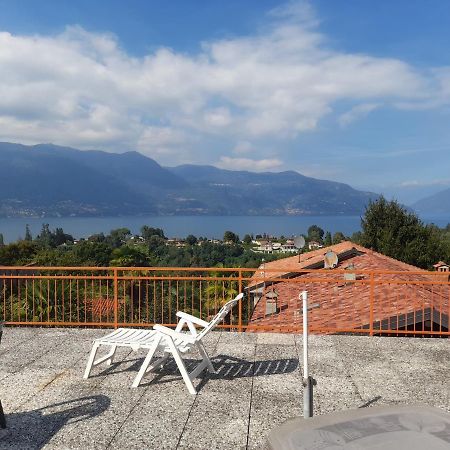 Nonna Anita Bed & Breakfast Castelveccana Bagian luar foto